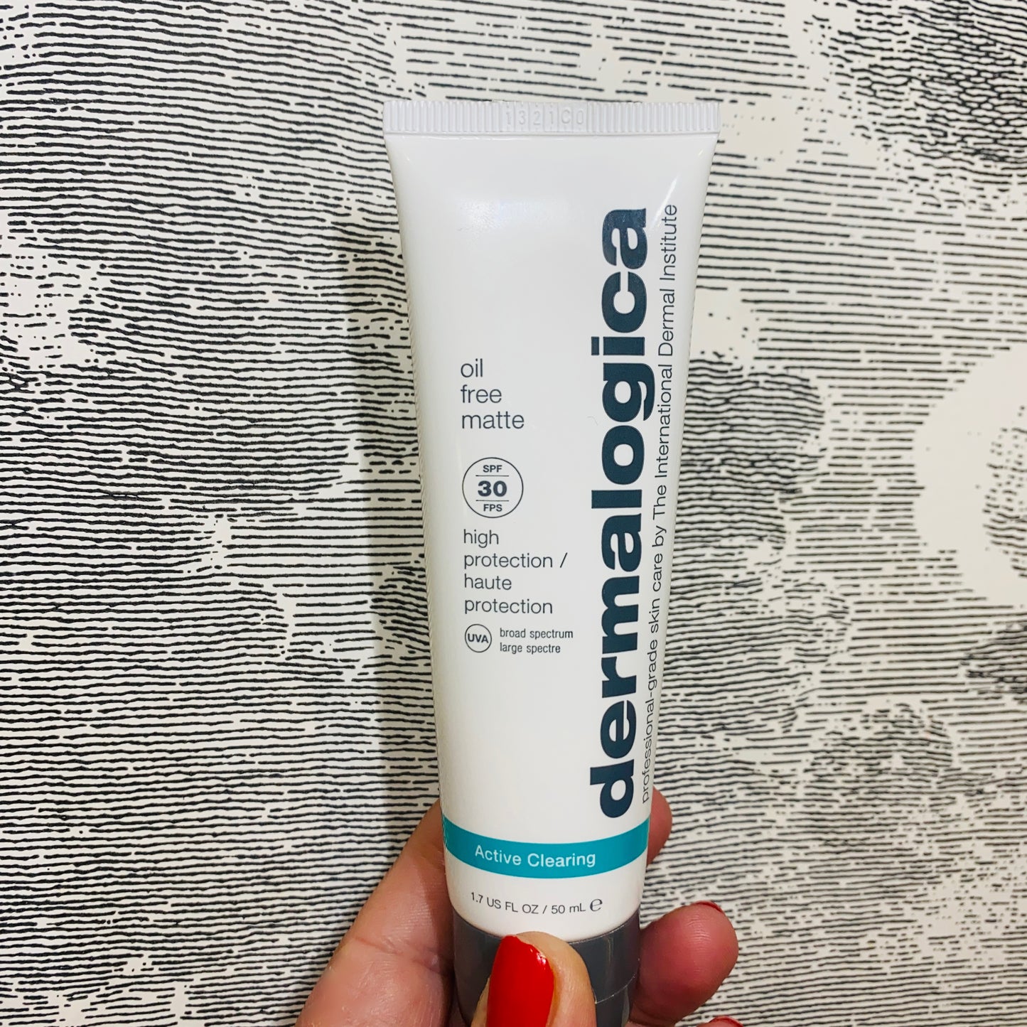 dermalogica oil free matte 50ml bottle