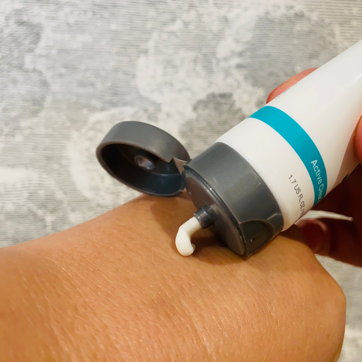 dermalogica oil free matte coming out of the bottle