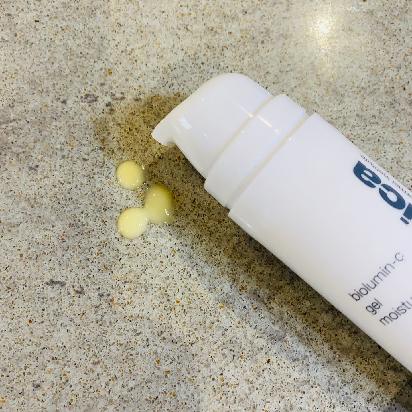 biolumin-c gel moisturiser dermalogica